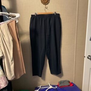 Briggs New York Women's Classic Black Straight Leg Pants